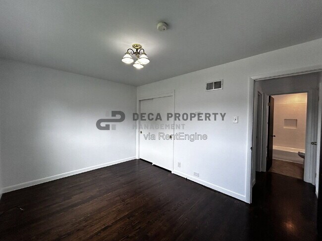 Building Photo - 10922 Juniper Ct
