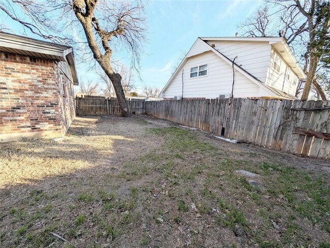 Building Photo - 7440 NW 6th St