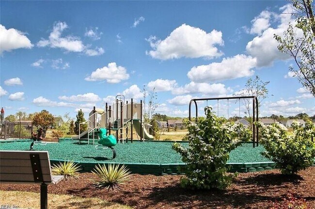 Building Photo - 2040 Canning Pl