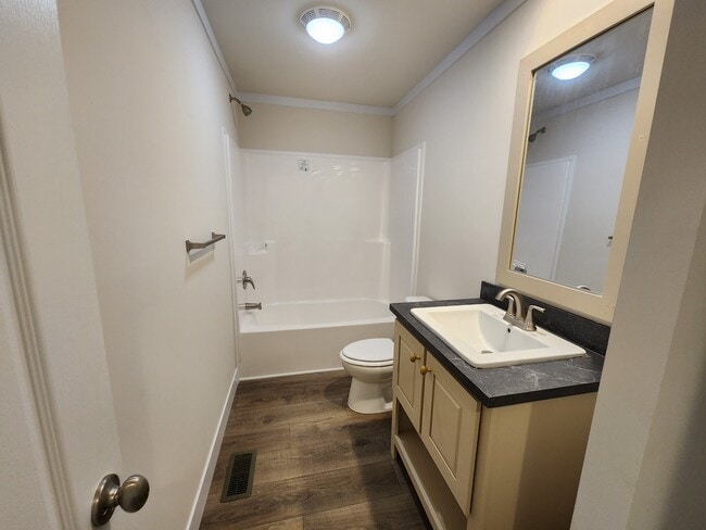 Building Photo - 17 Video Ct