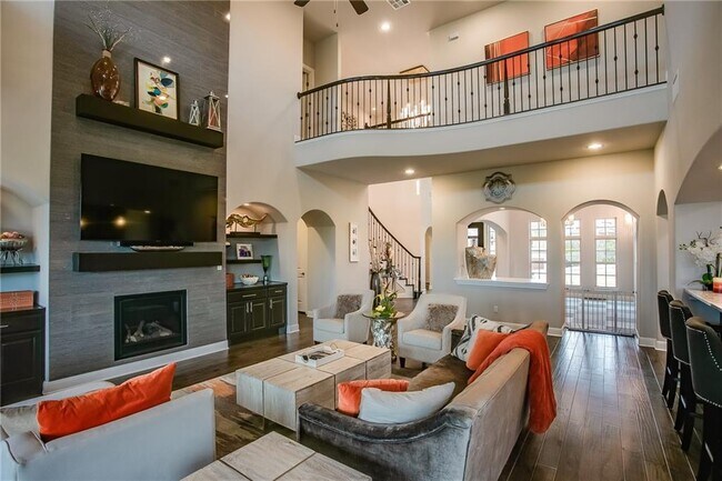 Building Photo - 2236 Long Bow Dr