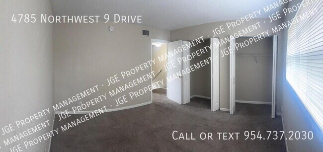 Building Photo - 4785 NW 9th Dr