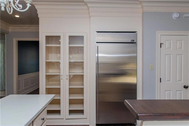 Building Photo - 118 Fox Run Dr