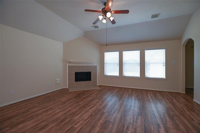 Building Photo - 19119 Canyon Ferry Ln