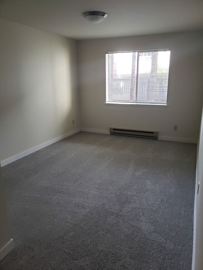 Interior Photo - Watermarke Apts.