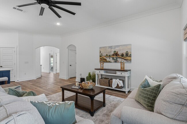 Building Photo - 35 Highland Dr NW