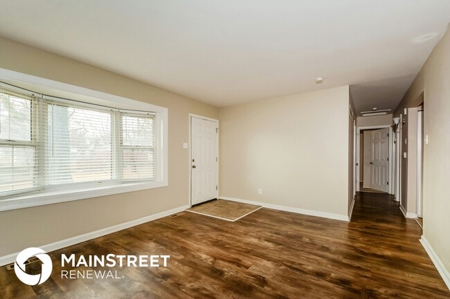 Building Photo - 1801 Atmore Dr