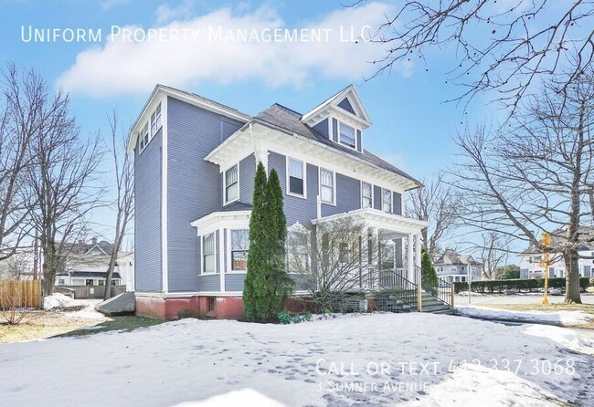 Building Photo - 3 Sumner Ave