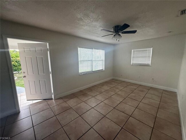 Building Photo - 1665 Henderson Ave