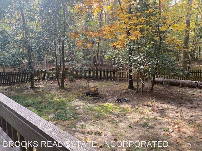 Building Photo - 3 br, 2 bath House - 116 Sharps Road