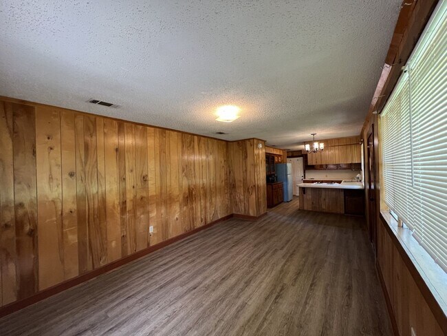 Building Photo - 12406 Burgess Ave