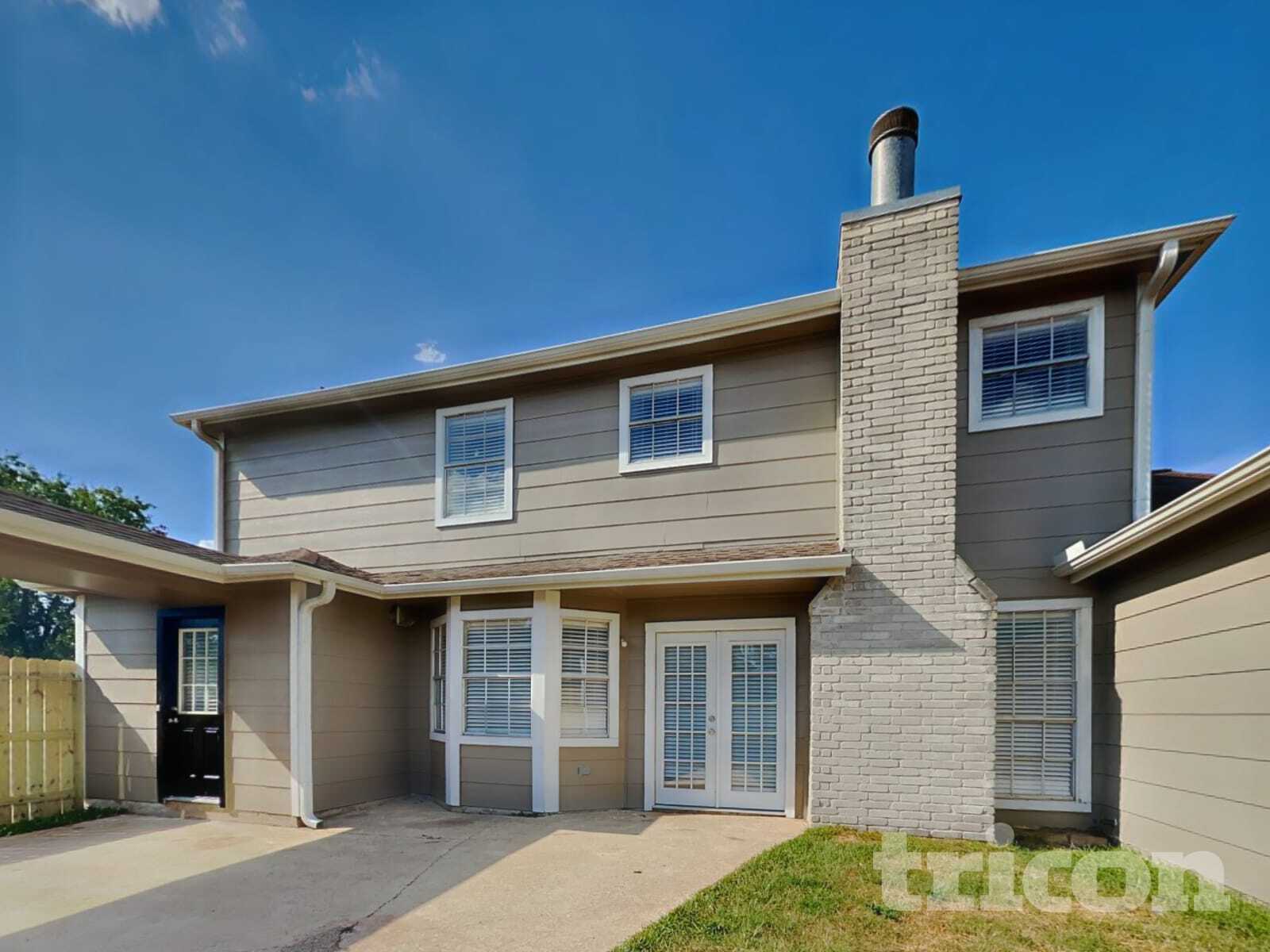 Building Photo - 22731 River Birch Dr