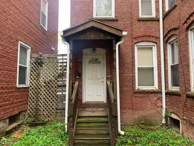 Building Photo - 498-502 Broad St