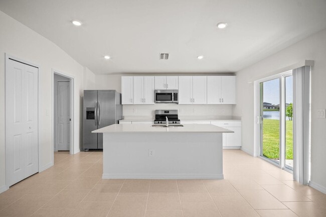 Building Photo - 17633 Paradiso Wy