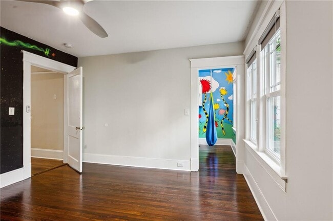 Building Photo - 843 Monroe Dr NE