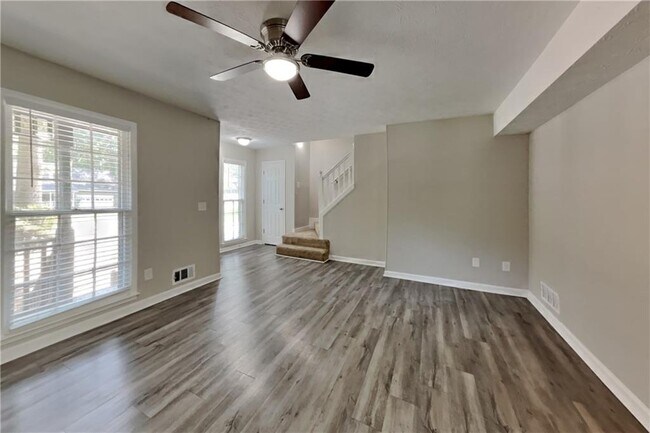 Building Photo - 1285 Grayland Hills Dr