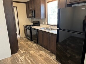 Building Photo - 297 Mulberry