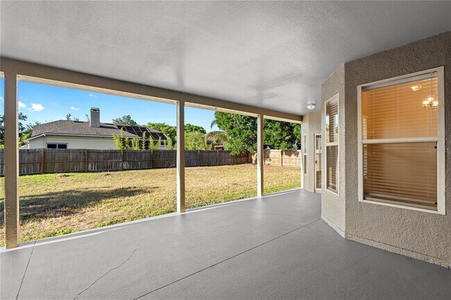 Building Photo - 9885 Montclair Cir