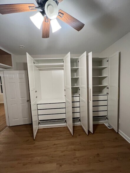 Building Photo - 2817 Bridge Ave