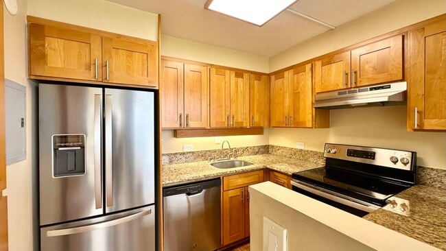Building Photo - 2 BED/2 BATH - Heritage House (Hawaii Kai)...