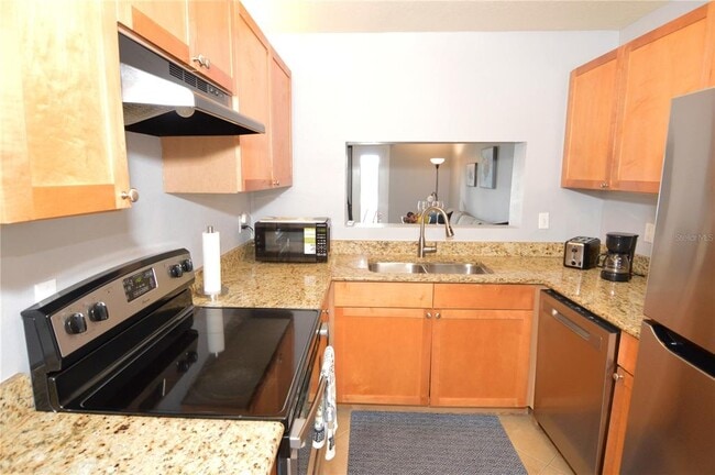 Building Photo - 3837 Pompano Dr SE