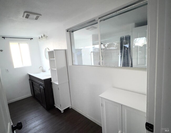 Building Photo - 16060 39th Ave