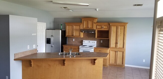 Building Photo - 125 Festival Ln