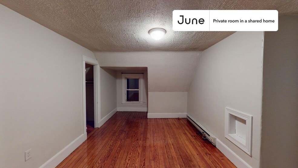 Building Photo - Room in Shared 6 bed/2 bath home in Allston