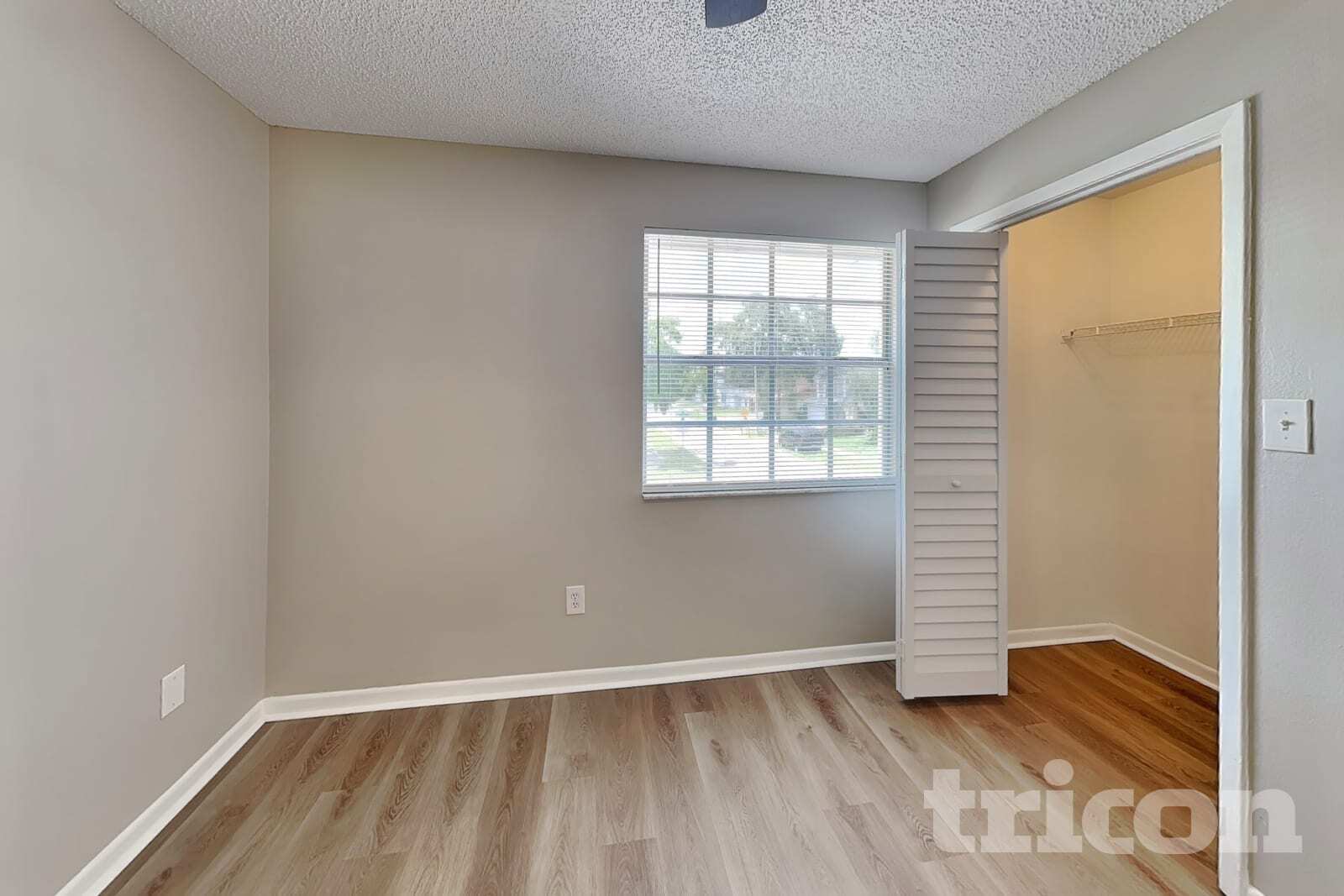 Building Photo - 1604 Palm Leaf Dr