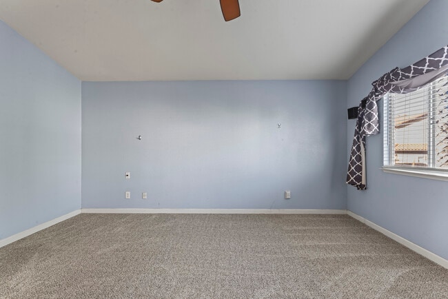 Building Photo - 2126 Sunhaven Ct