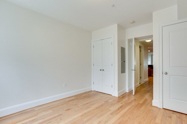 Building Photo - 1230 4th St NW