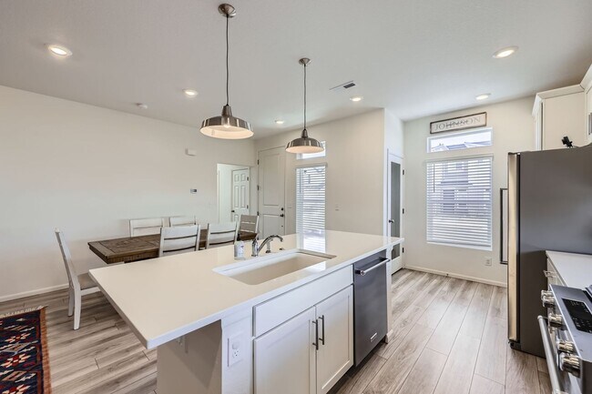 Building Photo - 10196 Worchester St