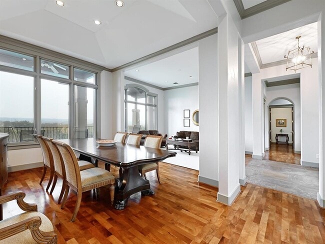 Building Photo - 2300 Barton Creek Blvd