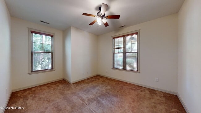 Building Photo - 45 Old Hunt Rd