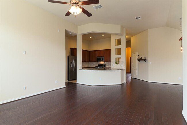 Building Photo - 8250 Arezzo Dr