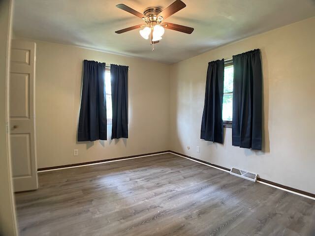 Building Photo - Duplex unit in Hanna City