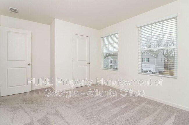 Building Photo - 265 Colbury St