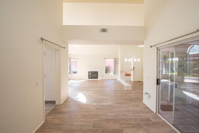 Building Photo - 11323 Caminito Bracho