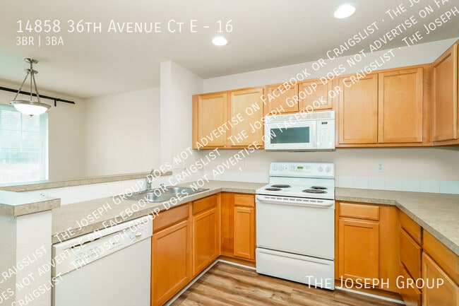 Building Photo - 14858 36th Ave Ct E