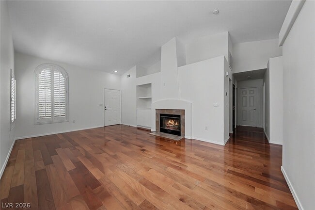 Building Photo - 1833 Stablegate Ave
