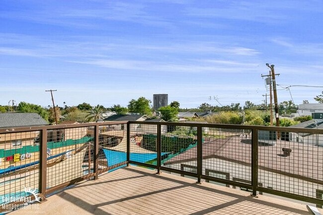 Building Photo - Fairmount Ave