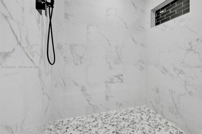 Building Photo - 1351 SW 125th Ave