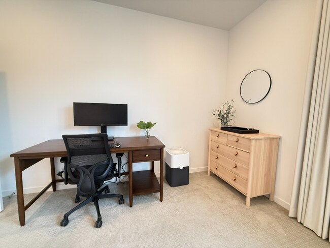 Building Photo - 806 S Grable Cir