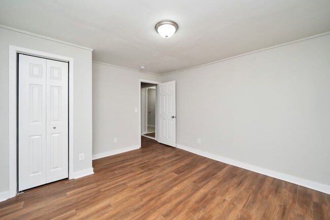 Building Photo - 1812 26th Ave