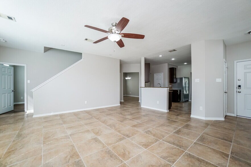 Building Photo - 2694 Elm Crossing Trail