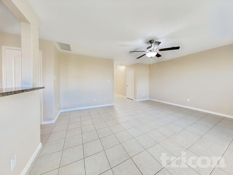 Building Photo - 729 Totem Trail Dr