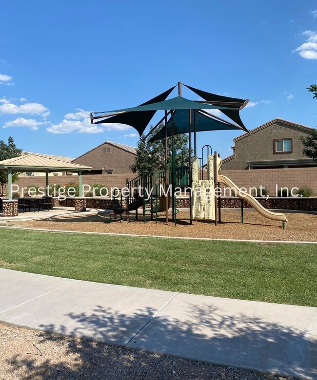 Building Photo - 3BD+Den/3BA Marana Home With Wonderful Com...