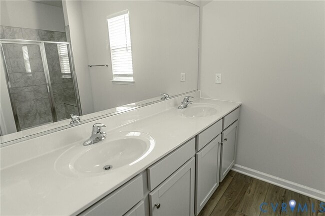 Building Photo - 6467 Fennec Run