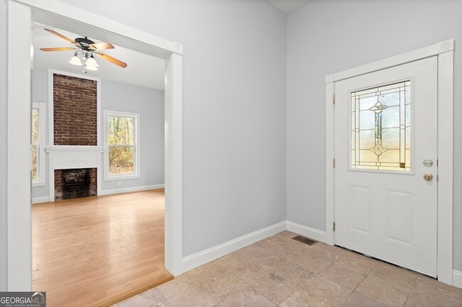 Building Photo - 235 Jenkins Rd