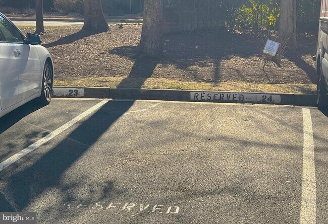 Building Photo - 12919 Alton Square